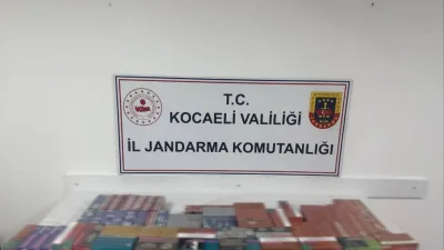 Kocaeli'nin Derince ve Dilovası ilçelerinde yapılan aramalarda, 934 elektronik sigara