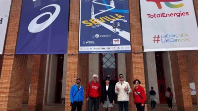 Eker I Run'ın şampiyonları Sevilla Maratonu'nda başarıyla koştu. Özlem Işık,