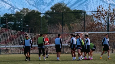 TFF 2. Lig Beyaz Grup'ta mücadele eden 24Erzincanspor, Isparta 32