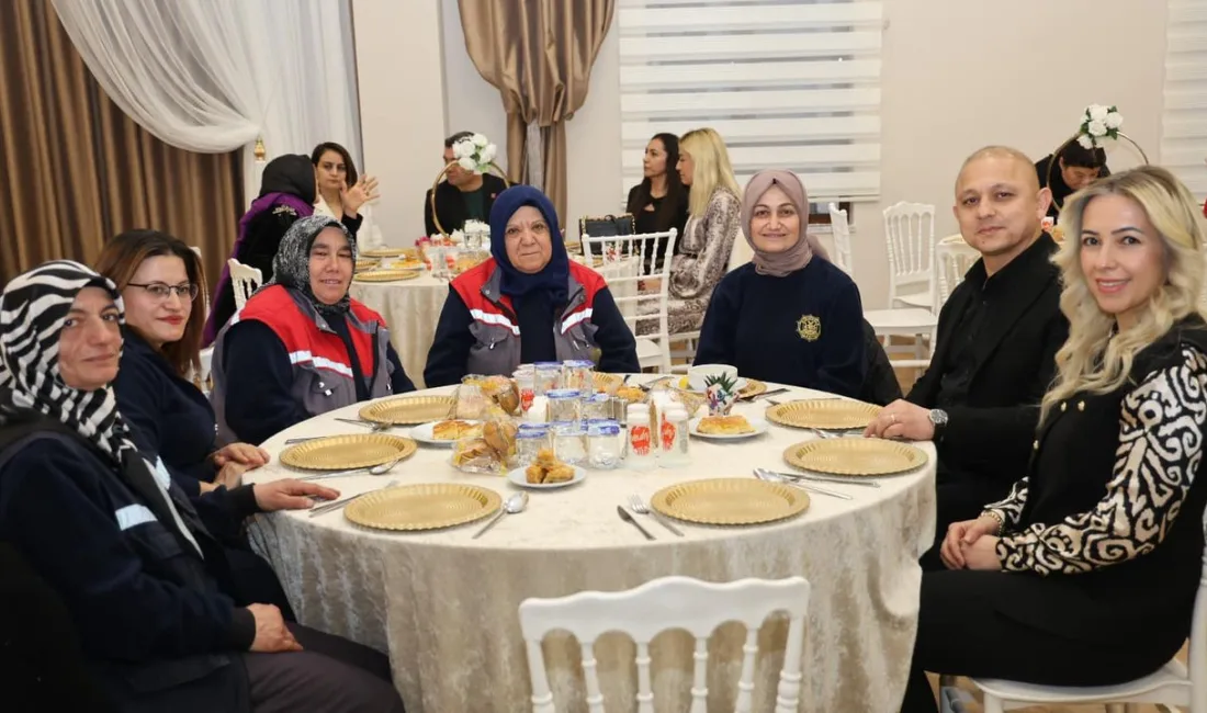 Kırıkkale Belediye Başkanı Ahmet Önal, 8 Mart Dünya Emekçi Kadınlar