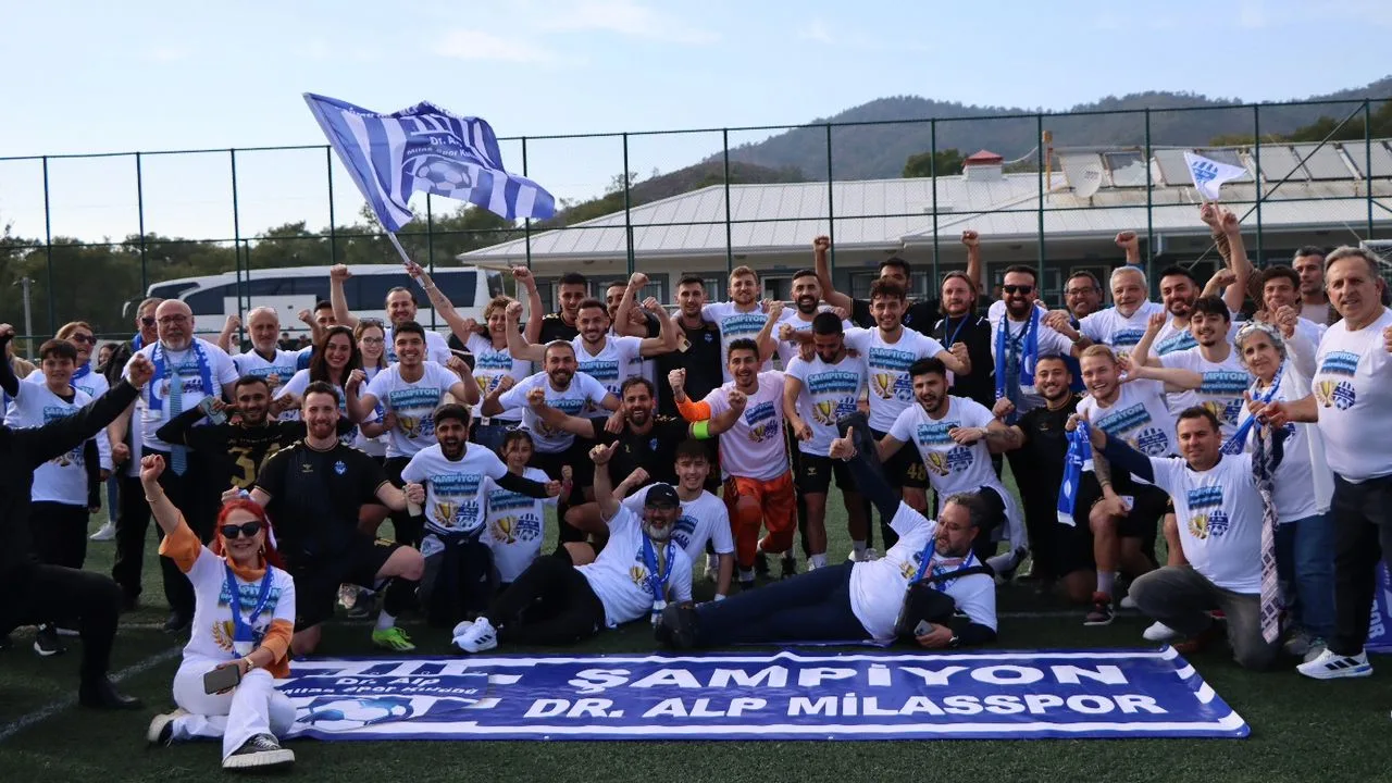 Muğla futbolunun gururu olan Dr. Alp Milasspor, şampiyonluk coşkusunu Milas