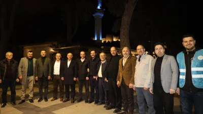 Başkan Söğüt, teravih namazı sonrasında gittiği noktalarda bulunan Körfez Bayburtlular