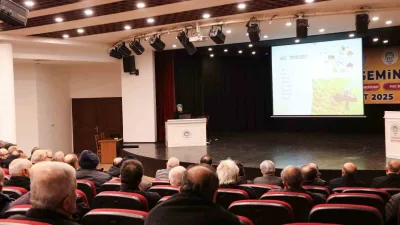 Akçaabat'ta arıcılık seminerinde, arıcılığın ekonomik ve ekolojik önemi vurgulandı. Prof.