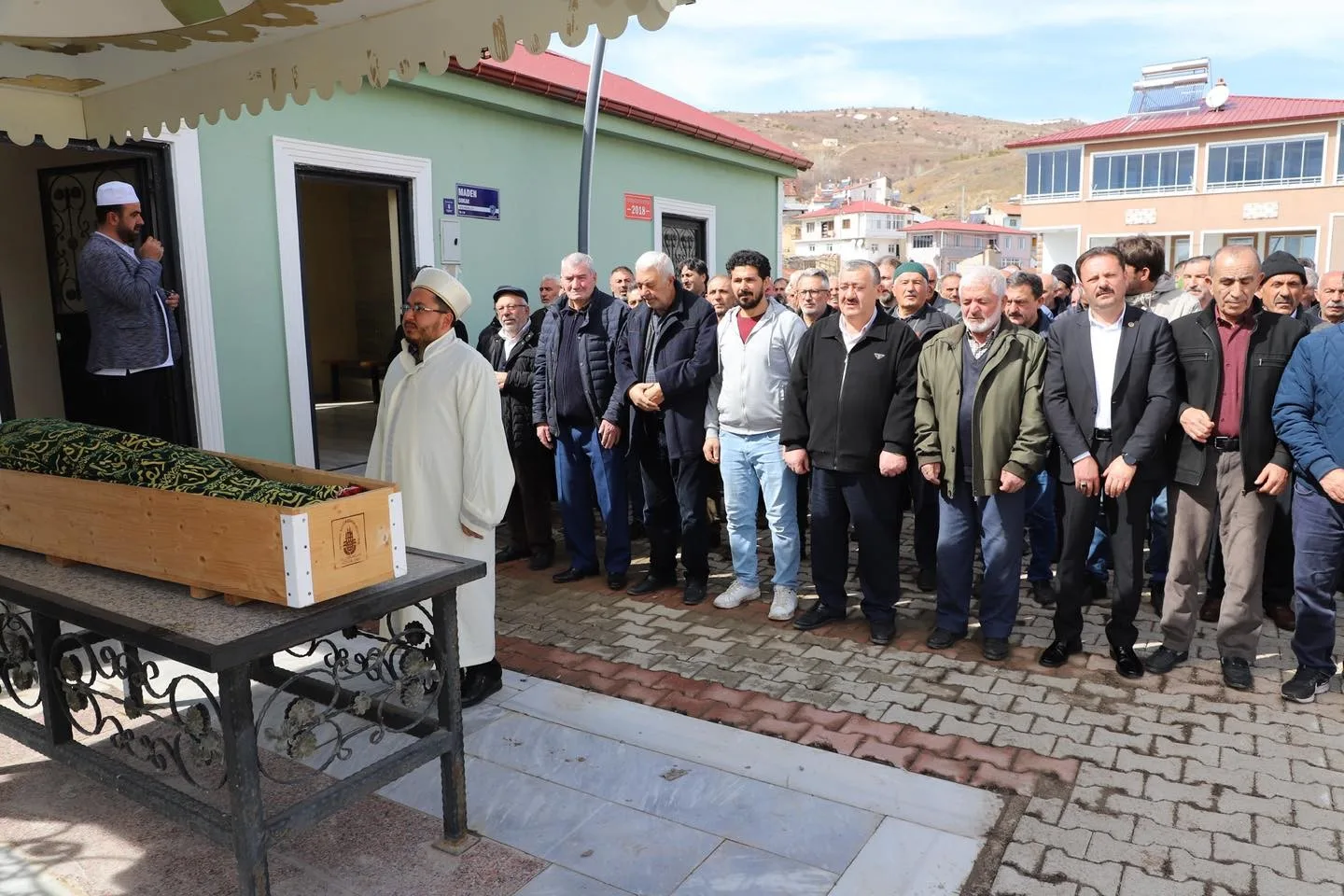 Kelkit ilçesinde annesinin cenazesinde fenalaşıp hayatını kaybeden Safiye Aydın, Gümüşgöze