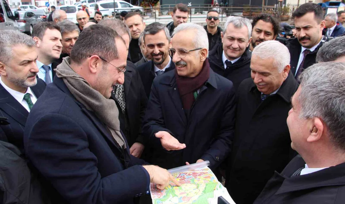 Ulaştırma ve Altyapı Bakanı Abdulkadir Uraloğlu, Trabzon'un Akçaabat ilçesinde yapılan