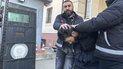Sakarya'nın Adapazarı ilçesinde yabancı uyruklu hamile kadının düşerek hayatını kaybettiği