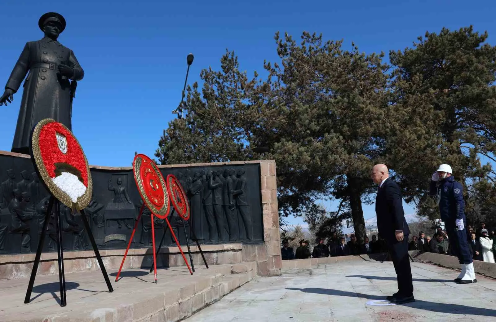 Erzurum Valisi Mustafa Çiftçi, 9. Kolordu ve Garnizon Komutanı Tümgeneral