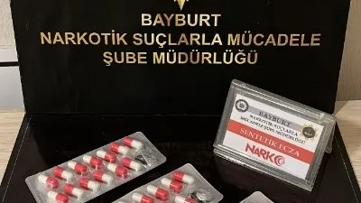 Bayburt'ta polisin yaptığı operasyon sonucunda İran uyruklu 2 şüpheli üzerinden