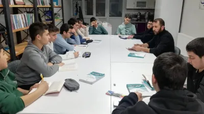 Bayburt Müftülüğü Gençlik Koordinatörlüğü tarafından lise öğrencilerine yönelik düzenlenen 'İftardan