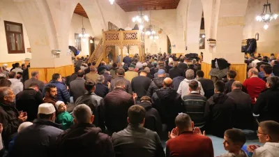Bayburt'ta Kadir Gecesi, camilerde coşkuyla kutlandı. Tarihi Ulu Camii'de gerçekleşen