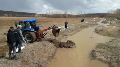Bayburt'ta şiddetli yağmur ve kar erimeleri sonucu birçok köyde su