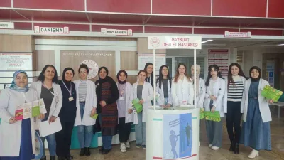 Bayburt Devlet Hastanesi'nde obeziteye karşı farkındalık oluşturmak amacıyla stant açıldı.