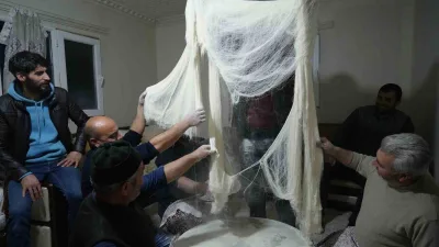 Bayburt'un Ramazan ayındaki en sevilen tatlısı tel helvası, Başçımağıl köyünde