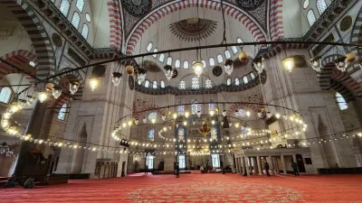 İslam dünyasında büyük öneme sahip olan Ramazan Bayramı yarın başlıyor.