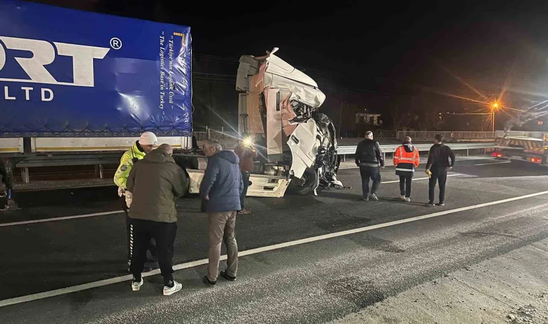 Kastamonu'nun Tosya ilçesinde D100 karayolunda meydana gelen trafik kazasında 1