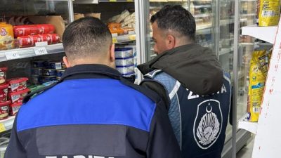 Demirözü Belediyesi Zabıta Müdürlüğü, Ramazan öncesi market denetimlerini artırdı. Etiket