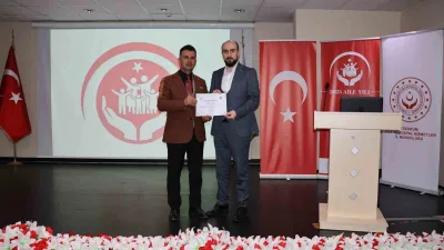 2025 Aile Yılı etkinliği Erzurum'da "Dijital Çağda Aile" konulu söyleşi