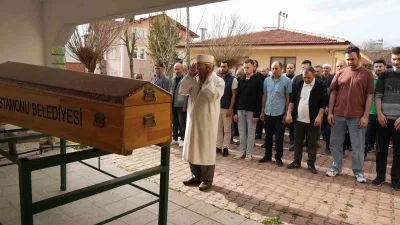 Kastamonulu Yunus Emre Öztürk, Trabzon'da denize düşerek yaşamını yitirdi. Üniversite