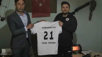 Diyarbakır'da Diyarbekirspor ile Karaman FK arasında dostluk ve spor için