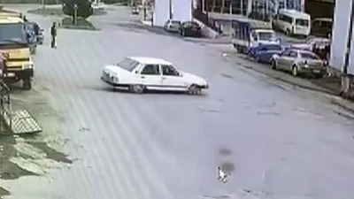 Suşehri'de drift yaparak trafiği tehlikeye düşüren sürücüye 52 bin 368