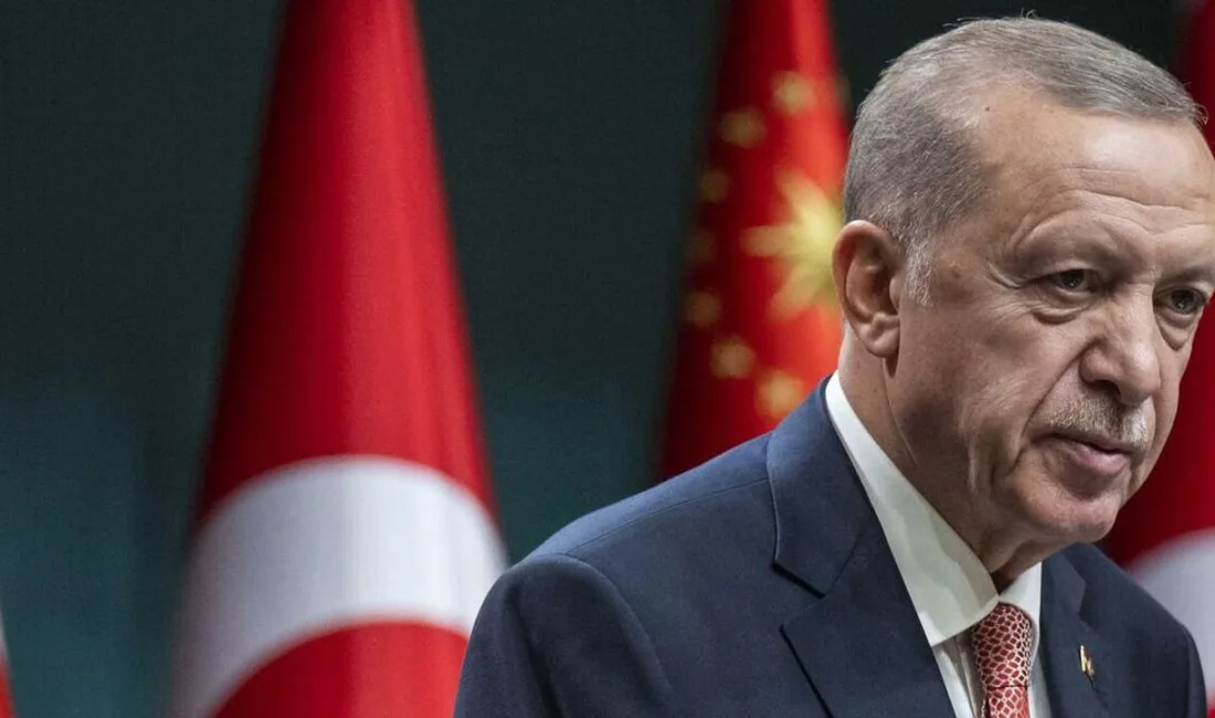 Cumhurbaşkanı Recep Tayyip Erdoğan, Cumhurbaşkanlığı Külliyesi'nde düzenlenen Kabine Toplantısı'nın ardından