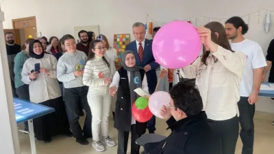 Erzincan Binali Yıldırım Üniversitesi Eğitim Fakültesi İngilizce Öğretmenliği Bölümü öğrencileri,