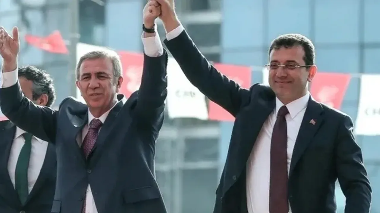 Ankara Büyükşehir Belediye Başkanı Mansur Yavaş ve İstanbul Büyükşehir Belediye