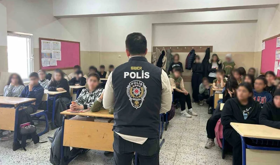 Erzincan'da polis ekipleri, okullarda güvenlik, suçtan korunma, internet kullanımı ve