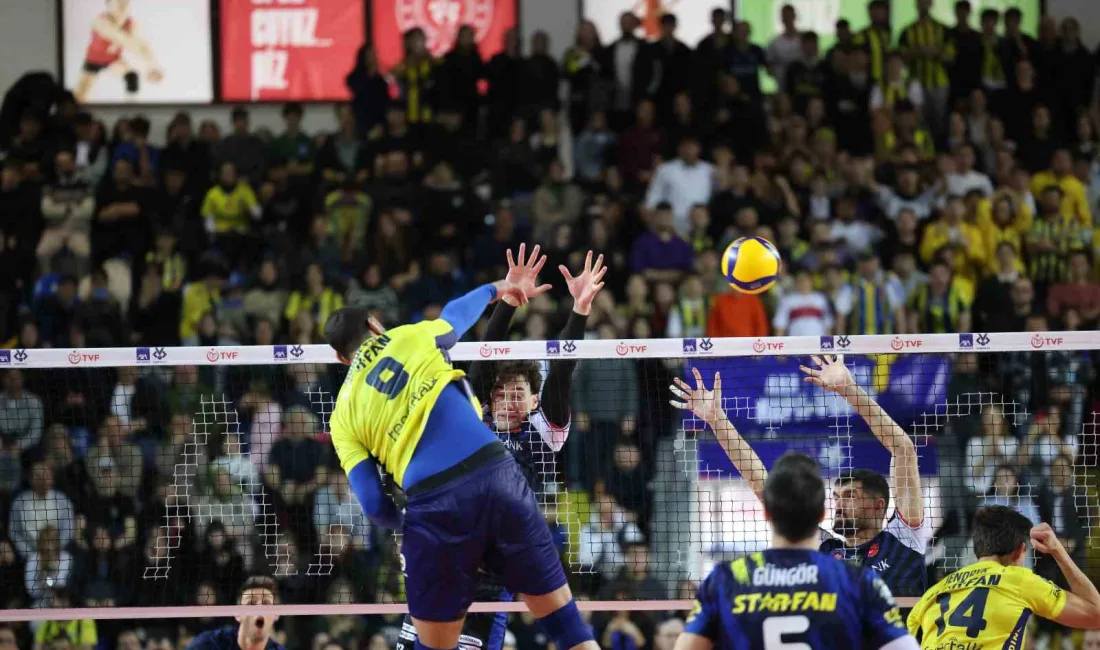 2025 Erkekler AXA Sigorta Kupa Voley finalinde Fenerbahçe Medicana, Halkbank'ı