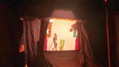 Erzincan'da düzenlenen Ramazan etkinlikleri kapsamında geleneksel Türk tiyatrosu olan Karagöz