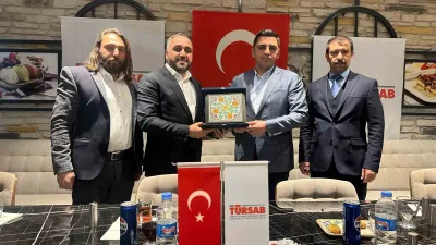 Erzincan'daki seyahat acenteleri Ergan Dağı'ndaki iftar programında bir araya geldi.
