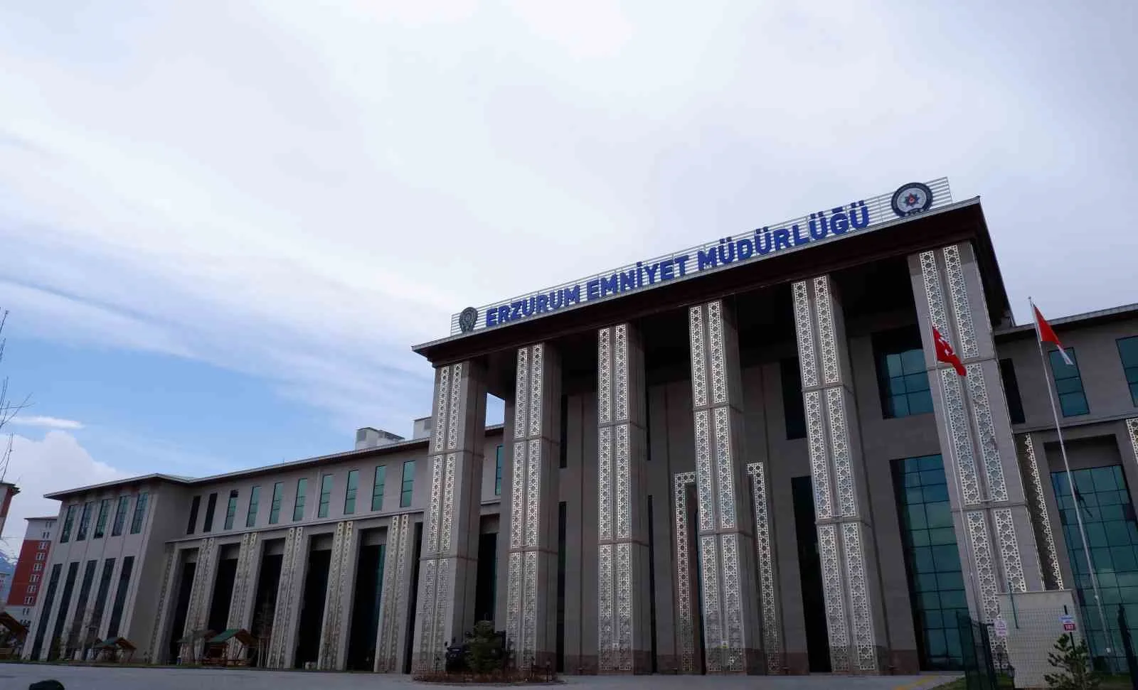 Erzurum polisi Şubat 2025'te 125 bin 790 kişiyi ve 19