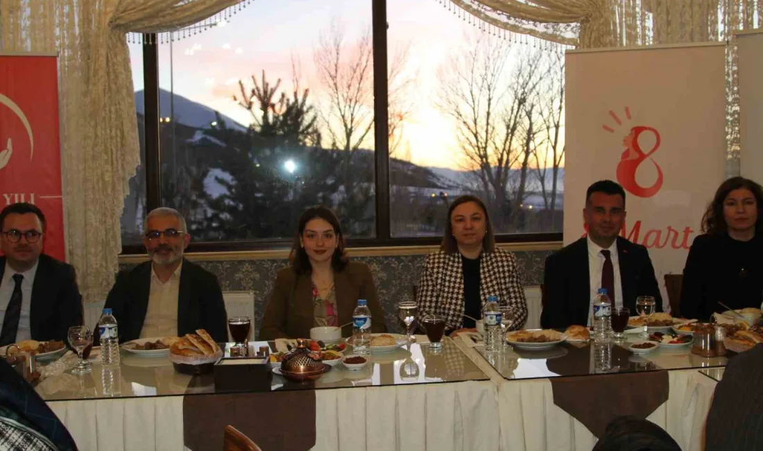 Erzurum'da düzenlenen özel iftar programında, Aile ve Sosyal Hizmetler İl