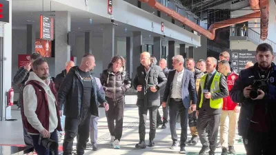 Trabzonspor'un yeni Teknik Direktörü Fatih Tekke, Trabzon'a geldi. Kulüp eski