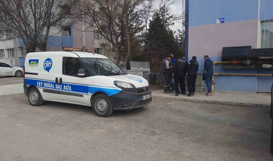 Sivas'ta Kadıburhanettin Mahallesi'nde yoğun gaz sızıntısı paniğe sebep oldu. Olay