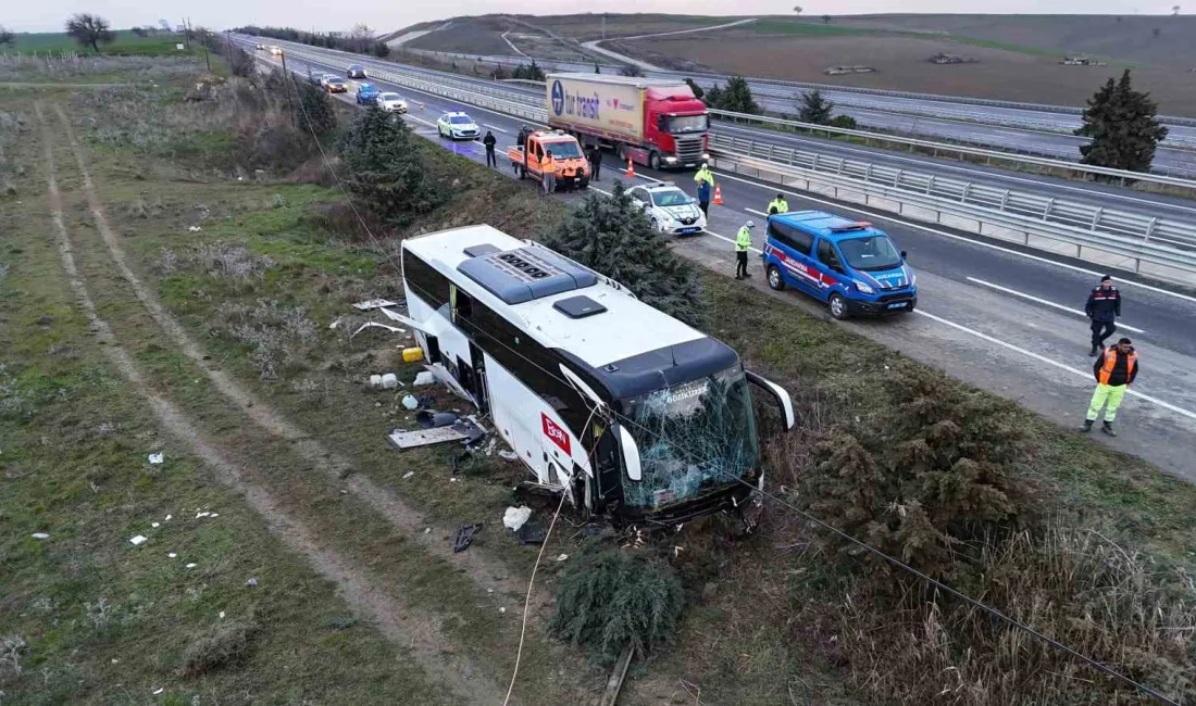 Çanakkale'nin Gelibolu ilçesinde otobüs kazasında 40 kişi yaralandı. Kaza sonrasında,