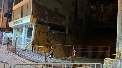 Giresun'da Cemal Gürsel Caddesi'nde yıkılma tehlikesi bulunan bir binada yaşanan