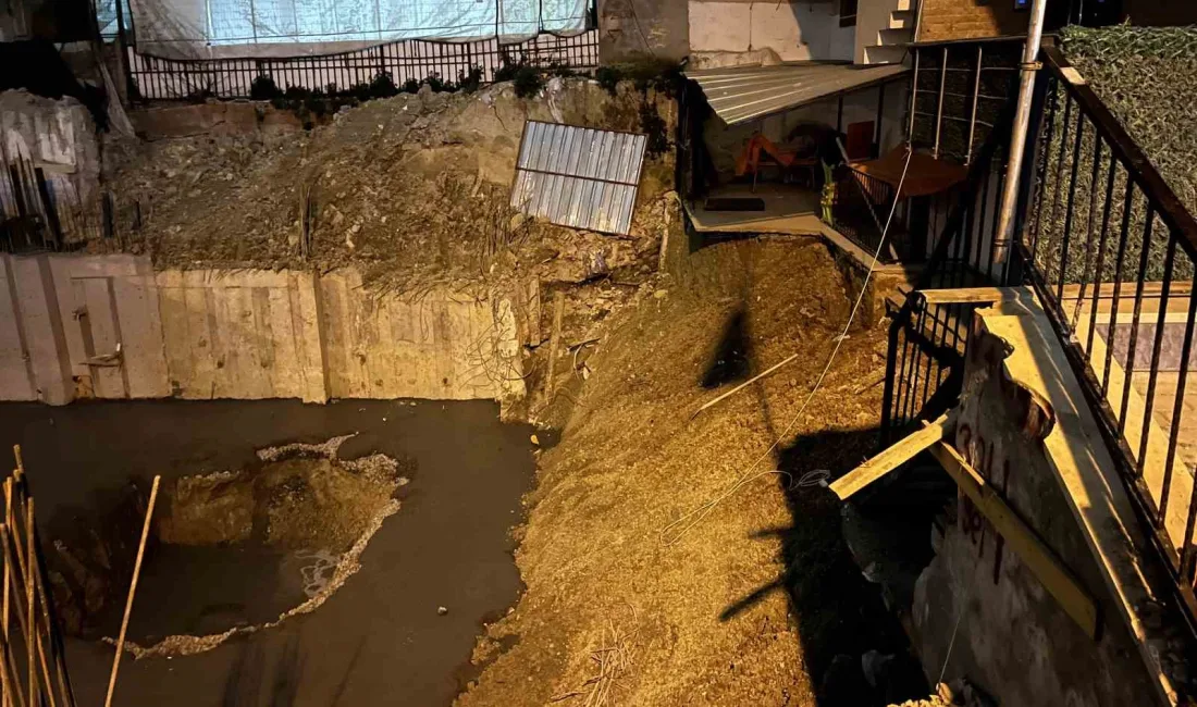 İstanbul Güngören'de inşaat alanında meydana gelen toprak kayması sonucu özel