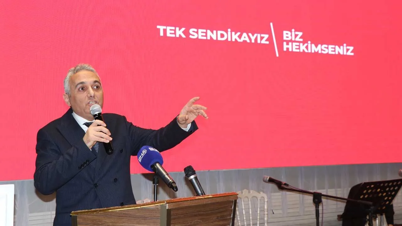 Hekimsen, 14 Mart Tıp Bayramı’nda, hekimlik mesleğinin geleceğini şekillendirecek Hekimlik