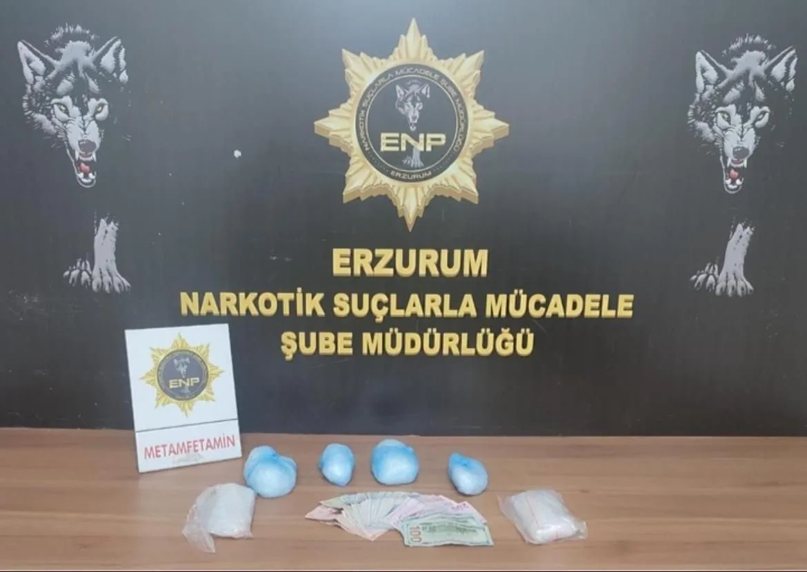 Erzurum'da narkotik köpeği Hera tarafından bulunan 14 kilo 50 gram