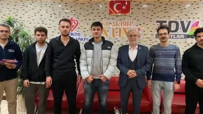 Erzurum'da Türkiye Diyanet Vakfı tarafından düzenlenen "İyilik Turnuvaları"nda satranç, masa