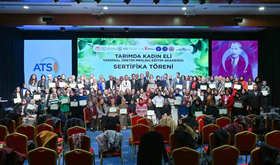 "Tarımda Kadın Eli" projesi ile Elmalı'da 100 kadın çiftçi eğitimlerini