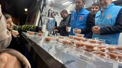 Erzurum'da Lala Mustafa Paşa Camii'nde coşkulu bir Kadir Gecesi programı