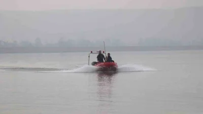 Sakarya'da Sapanca Gölü'nde alabora olan kanodan düşen 15 yaşındaki Kağan