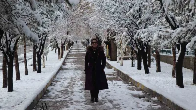 Oltu ilçesi, Mart ayında yoğun kar yağışıyla beyaza büründü. Kar