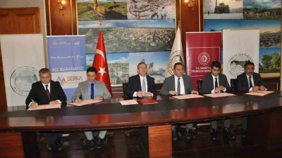 Kars'ta 16 milyon TL'lik projelerin sözleşmesi imzalandı. Vali Ziya Polat