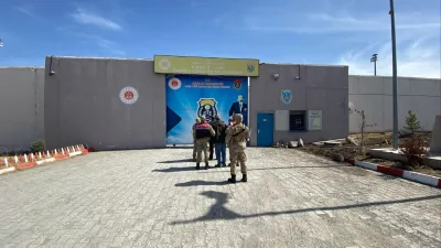 Kars'ta, haklarında kasten öldürme suçundan hapis cezası bulunan 2 kişi