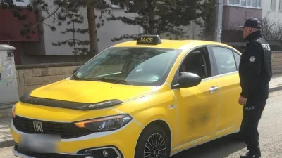 Kars'ta polis ekipleri şok uygulamalarıyla suç unsurlarına göz açtırmıyor. Araç