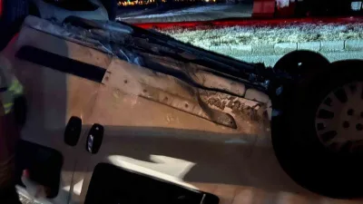 Kars'ta Sanayi Kavşağı Çevreyolu'nda meydana gelen trafik kazasında 2 araç