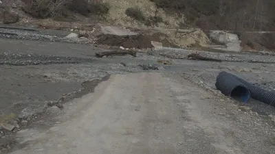 Çatalzeytin ilçesinde kar sularının erimesi sonucu meydana gelen heyelan 4